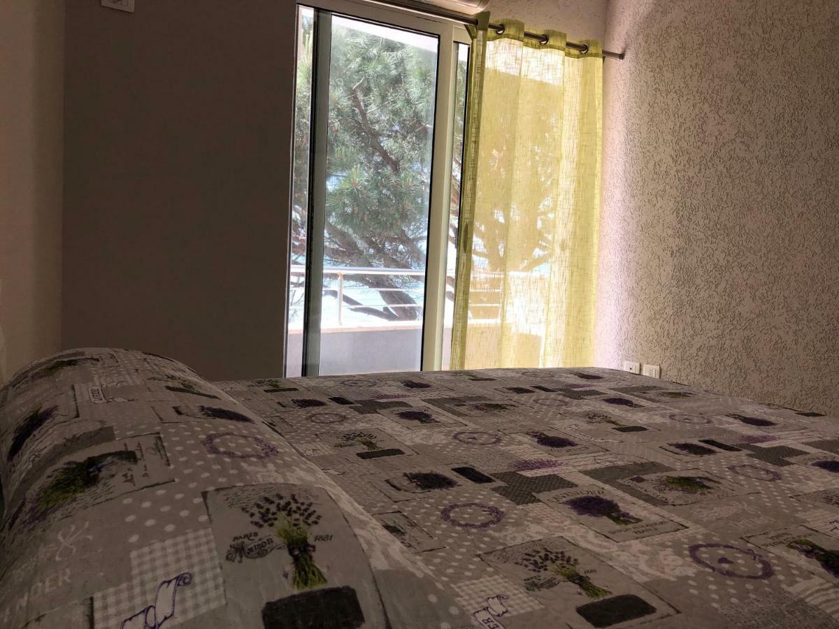Mali I Robit Beachfront Apartment غوليم المظهر الخارجي الصورة